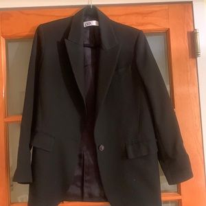 Zara blazer. Black color. Size XS
